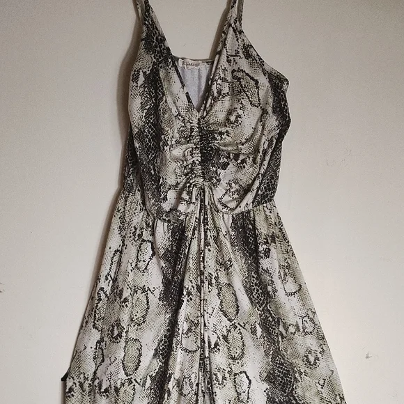 Rolla Coster Gray Velvet Jumpsuit with Spaghetti Straps - Picture 2 of 5